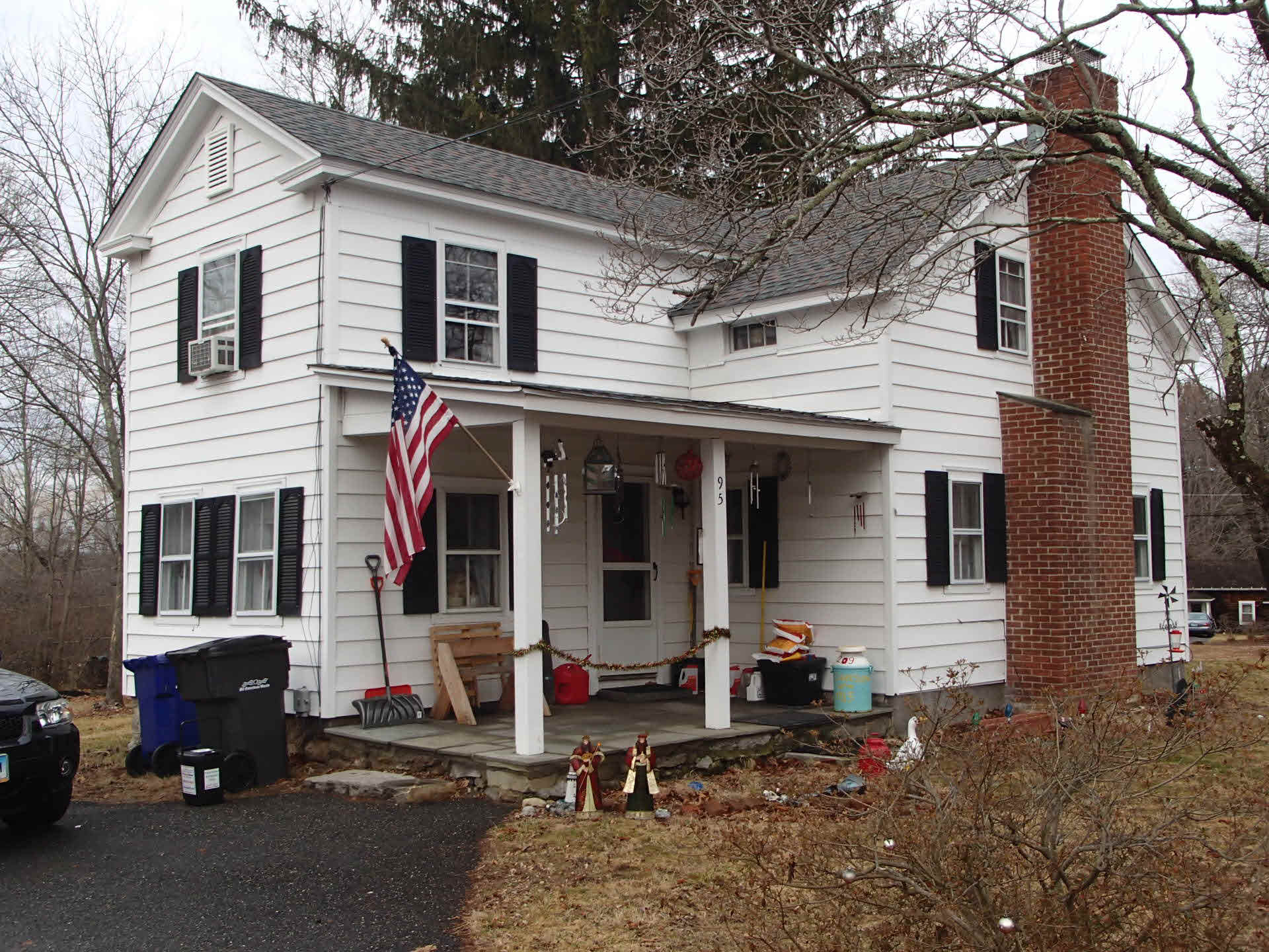 Building photograph for 95 MAIN ST SOUTH